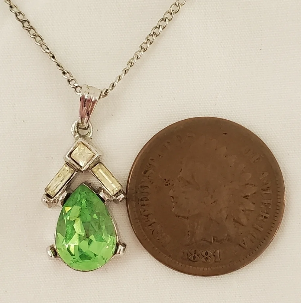 Vintage Trifari Necklace - Picture 11 of 12